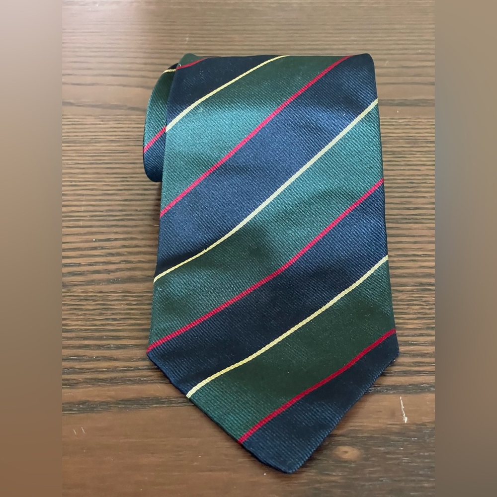 Amherst And Brock Gold Label Men’s 100% Silk Tie Navy And Green Stripe
